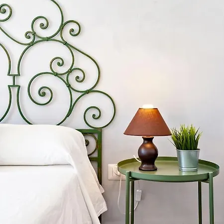 בית נופש Cozy Flat And Terrace - 2 Min From The By Sweet Puglia *