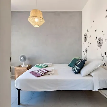 בית נופש Cozy Flat And Terrace - 2 Min From The By Sweet Puglia גאליפולי