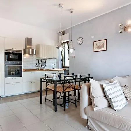 Cozy Flat And Terrace - 2 Min From The By Sweet Puglia בית נופש גאליפולי